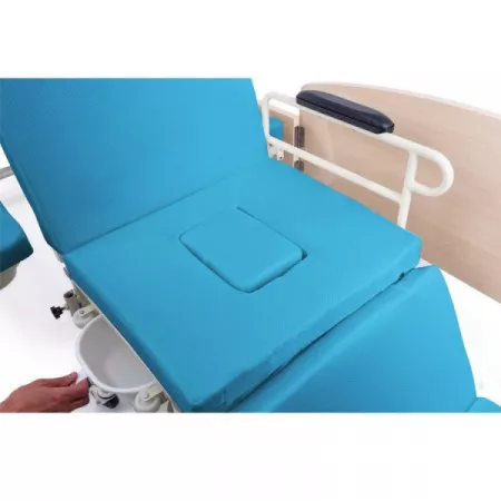 Кровать со встроенной кресло-каталкой МЕТ INTEGRA Electro_ (1)